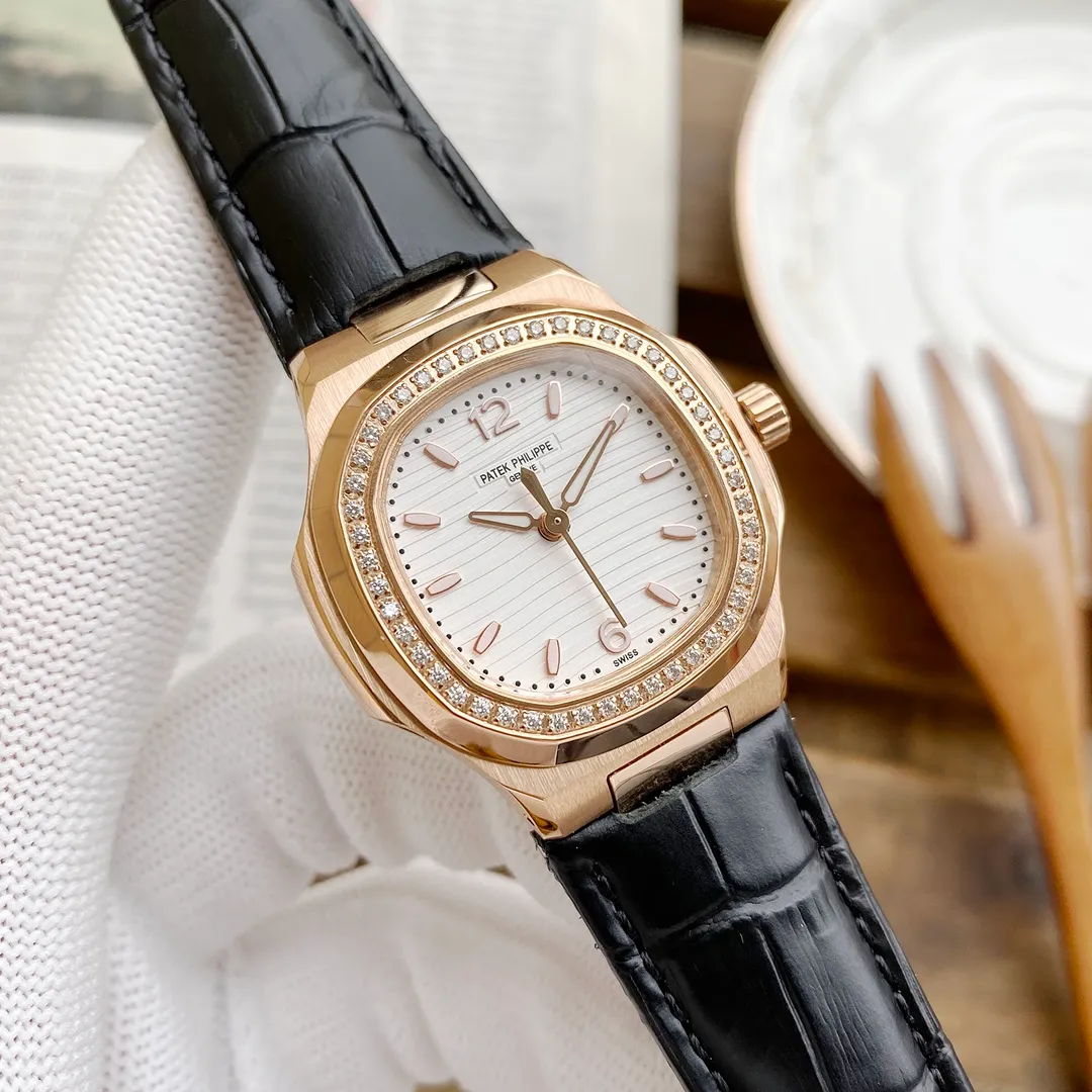 【Foreign trade import】💰2400! PATEK PHILIPPE [Patek Philippe] Nautilus Goddess Simple Three-hand Watch has a unique and charming design. It is a sublimation of perfect craftsmanship and is an exclusive watch for women. Equipped with a fully automatic mechanical movement, 316 stainless steel case, strap, and original pin buckle. Extreme luxury watch, 18K white gold Swarovski diamonds, crystal mirror, 50 meters waterproof, strong luminous, strong luminous, size: 35mm thick 11mm